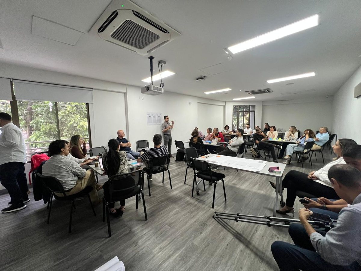 Taller de modernización operacional con equipo directivo